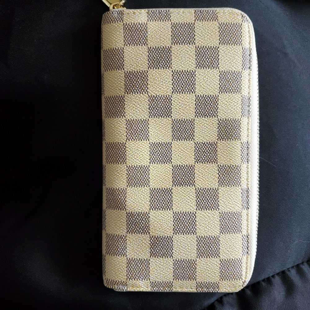 Daisy Rose Wallet